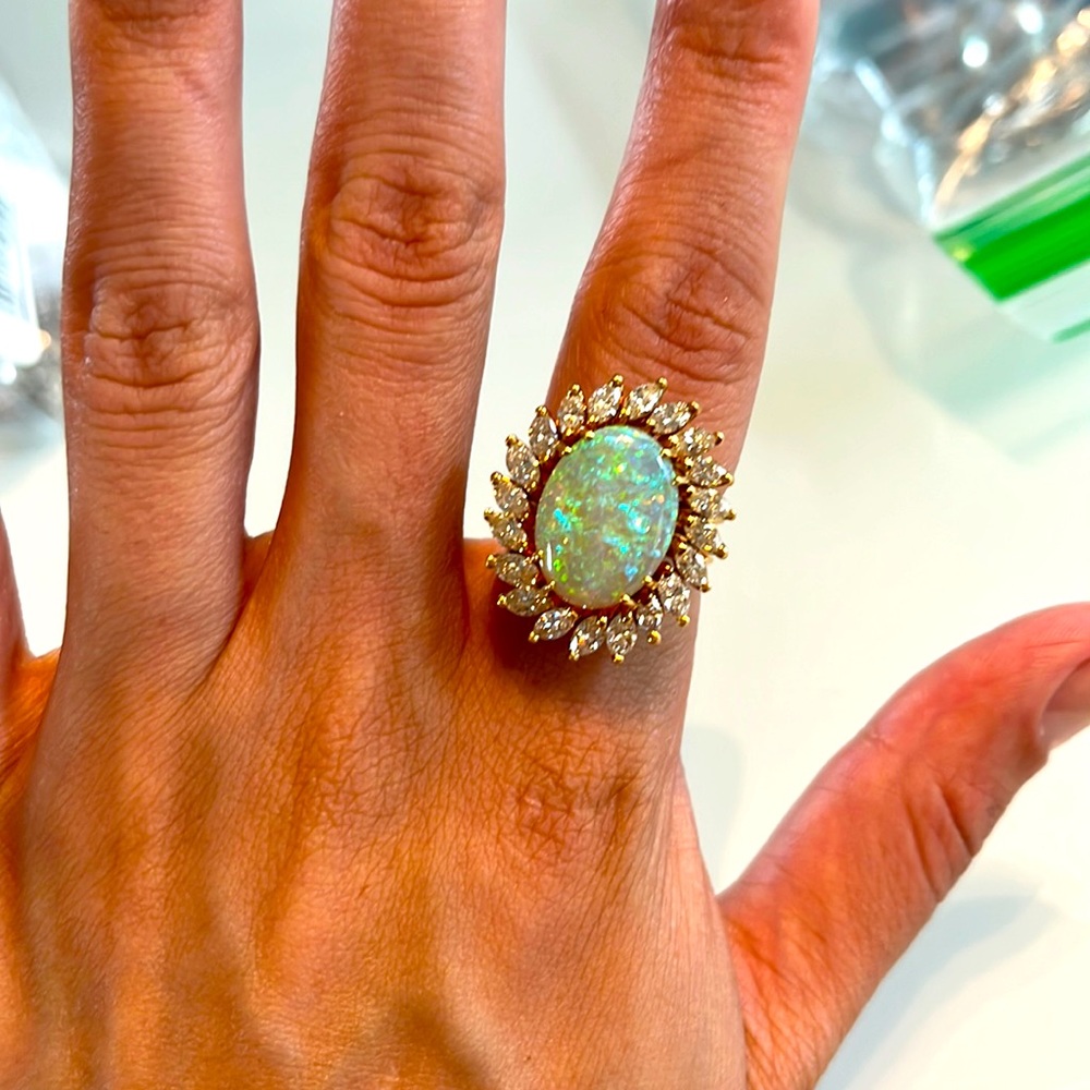 18k carat Diamond and fire opal ring